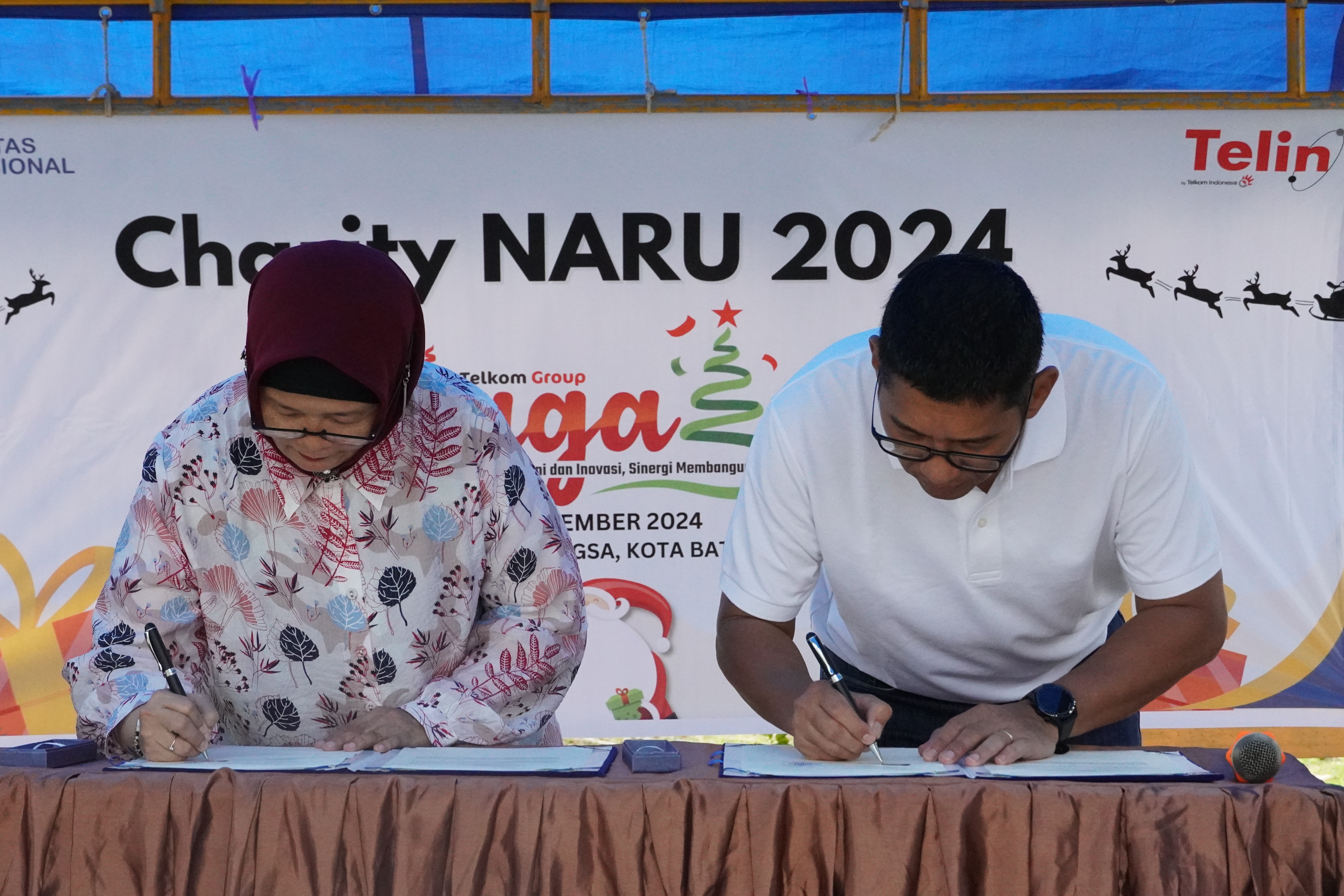 Telin and UIB Collaborate to Empower Coastal Communities Through NARU 2024-2025 Charity Program and Digital Skills Development